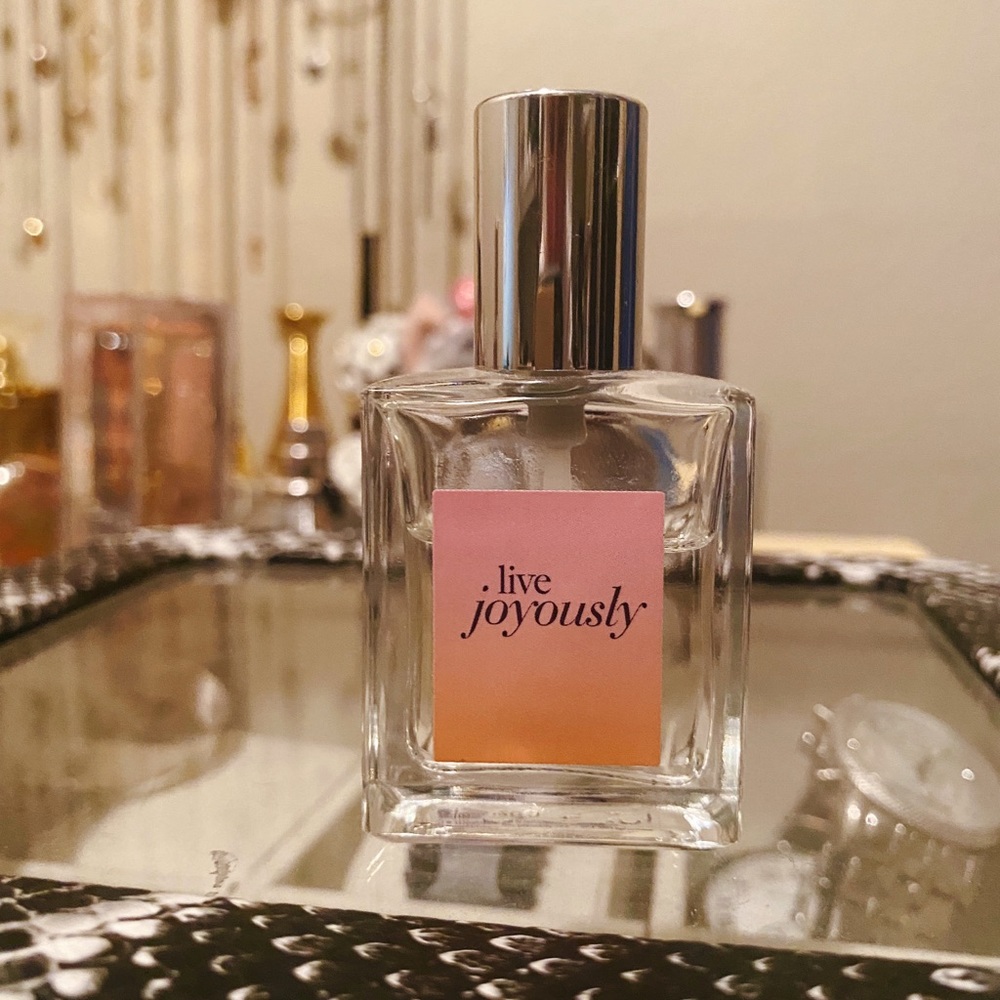 🍑 Philosophy - Live Joyously 🍑